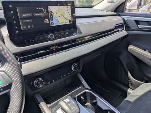 Used 2025 Mitsubishi Outlander SE AWD/4WD image 20