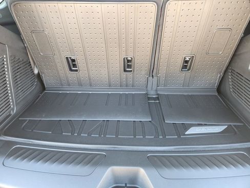 New 2026 Chevrolet Tahoe LS image 21