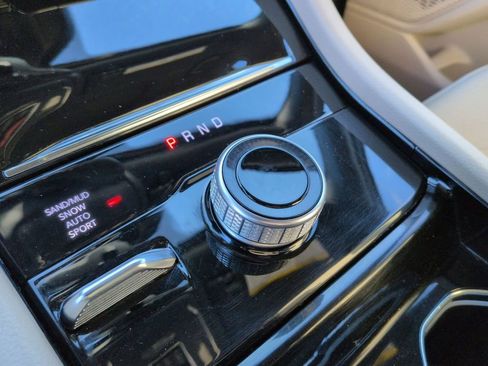 Used 2023 Jeep Grand Cherokee Limited w/ Luxury Tech Group II image 23