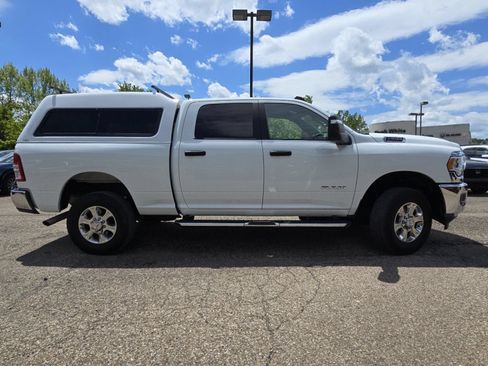 Used 2024 RAM 2500 Big Horn AWD/4WD image 17