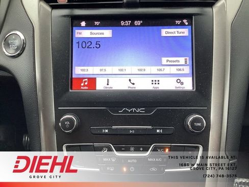 Used 2019 Ford Fusion SE FWD image 18