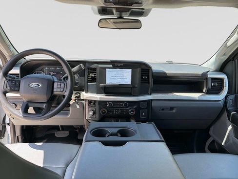Used 2025 Ford F350 XL AWD/4WD image 17