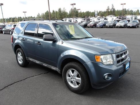 Used 2010 Ford Escape XLT FWD image 7