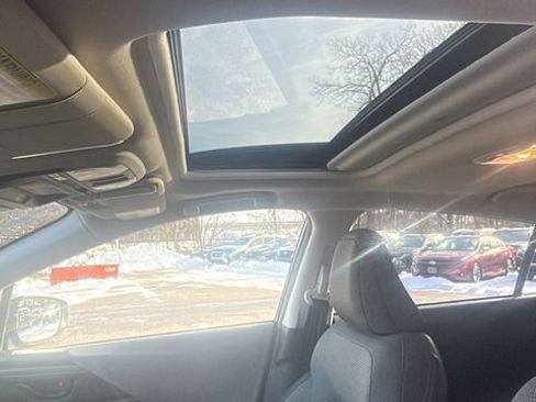 Certified 2024 Subaru Crosstrek 2.0i Premium image 31