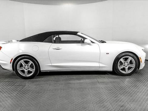 Used 2023 Chevrolet Camaro LT image 40