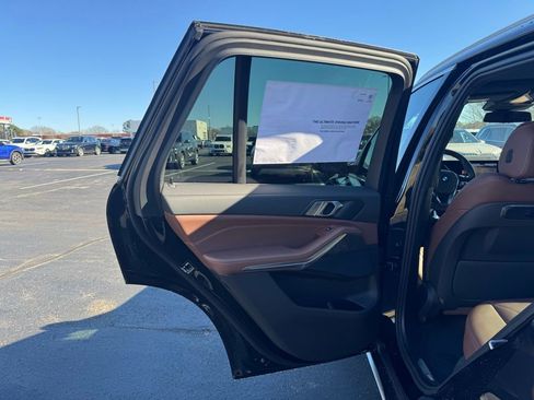 New 2026 BMW X5 sDrive40i image 13