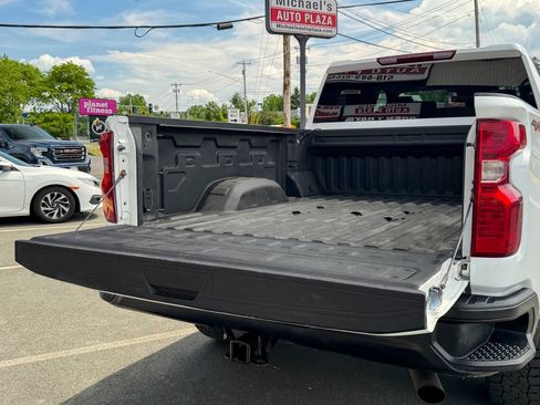 Used 2024 Chevrolet Silverado 2500 W/T AWD/4WD image 15