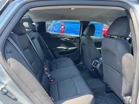 Used 2025 Chevrolet Malibu LT w/ LPO, Floor Liner Package FWD image 10