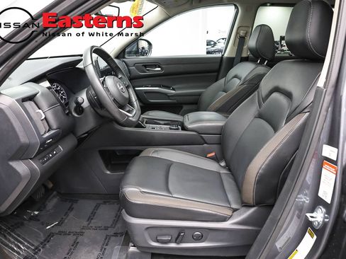 Used 2024 Nissan Pathfinder SL AWD/4WD image 71