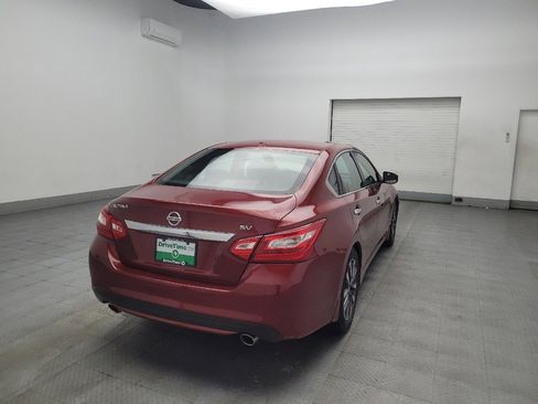 Used 2017 Nissan Altima 2.5 SV w/ Convenience Package image 9