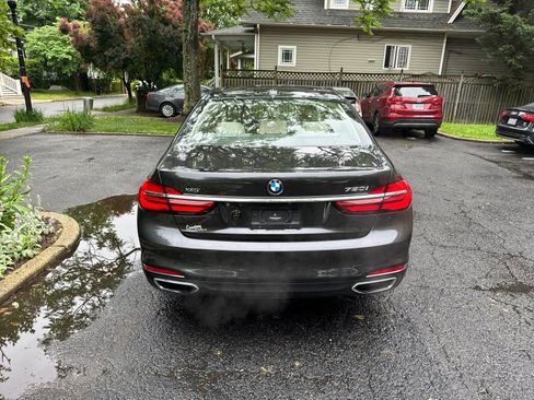 Used 2018 BMW 750i xDrive AWD/4WD image 9