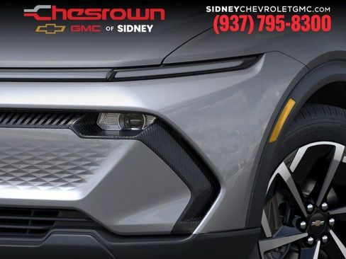 New 2026 Chevrolet Equinox EV LT AWD/4WD image 10