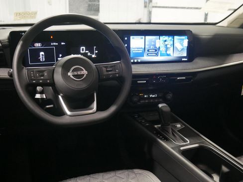 New 2026 Nissan Kicks SV image 13