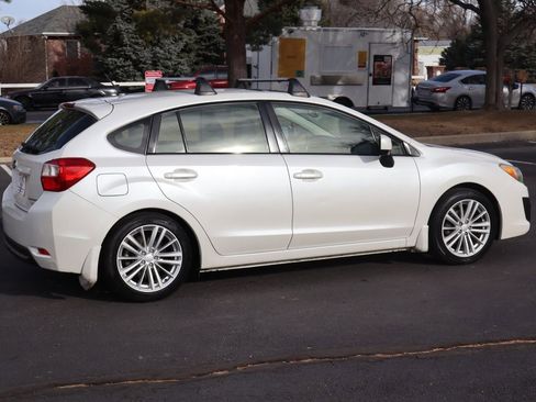 Used 2013 Subaru Impreza 2.0i Premium image 4