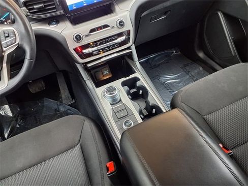 Certified 2023 Ford Explorer XLT image 11