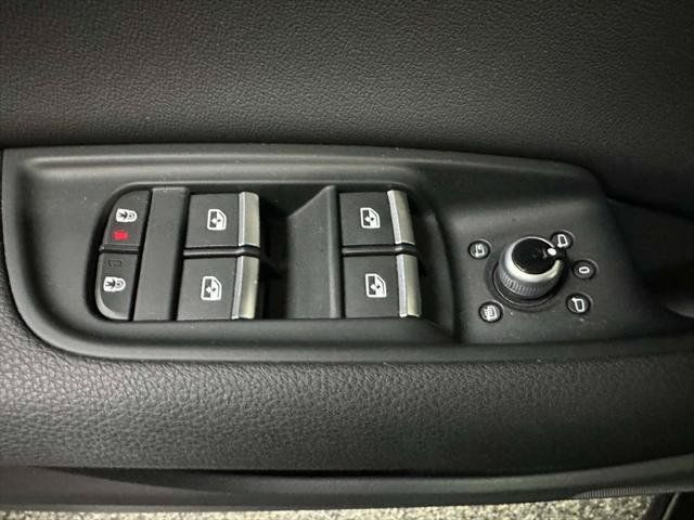 Used 2023 Audi Q7 3.0T Premium w/ Convenience Package AWD/4WD image 19