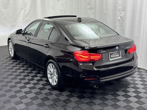 Used 2016 BMW 320i xDrive Sedan w/ Driver Assistance Package image 9