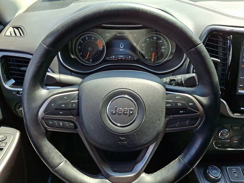Used 2019 Jeep Cherokee Limited AWD/4WD image 21