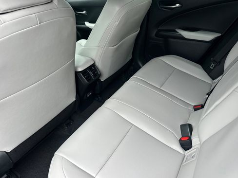 New 2026 Lexus UX 300h FWD image 11