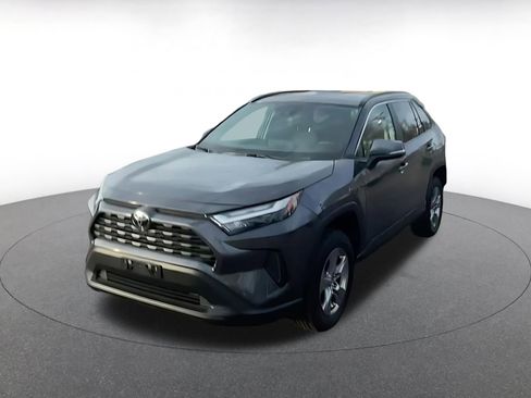 Used 2025 Toyota RAV4 XLE image 7