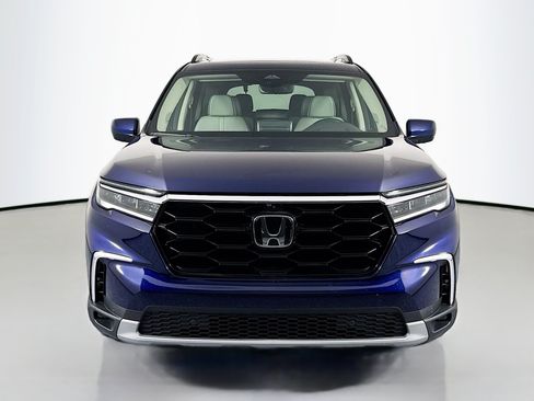 Certified 2023 Honda Pilot Elite image 2