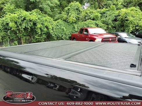 Used 2022 RAM 1500 Big Horn AWD/4WD image 17