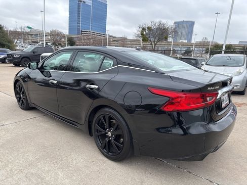 Used 2017 Nissan Maxima Platinum image 4