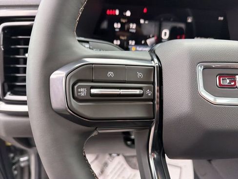 New 2026 GMC Canyon AT4 AWD/4WD image 19