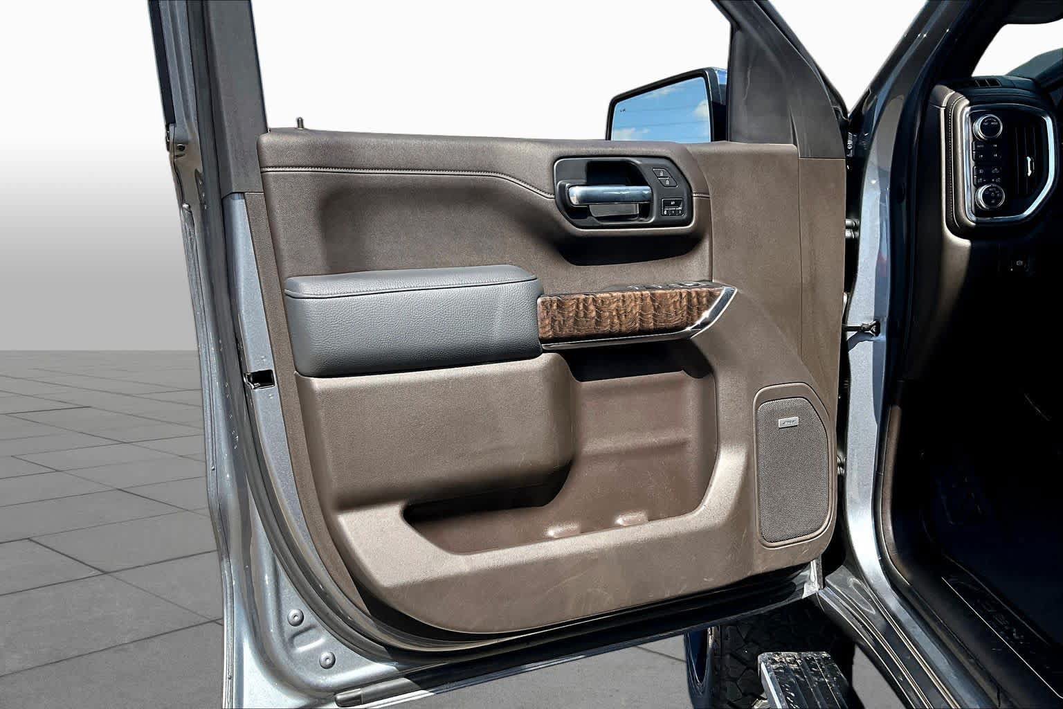 Used 2021 GMC Sierra 1500 Denali w/ Denali Ultimate Package AWD/4WD image 22