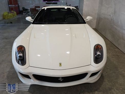 Used 2011 Ferrari 599 GTB Fiorano RWD image 13