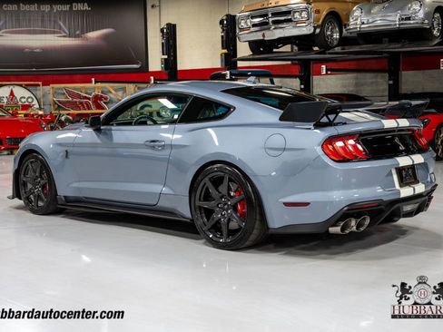 Used 2022 Ford Mustang Shelby GT500 w/ Carbon Fiber Track Pack image 6