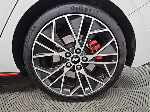 Used 2022 Hyundai Elantra N image 42