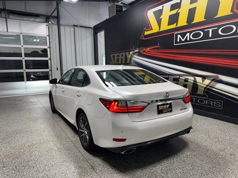 Used 2018 Lexus ES 350 w/ Luxury Package w/Wood Trim FWD image 14