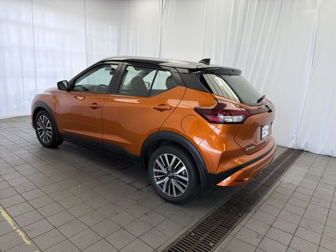 Used 2023 Nissan Kicks SV FWD image 8