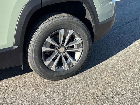New 2026 Chevrolet Equinox LT w/ Convenience Package II FWD image 11