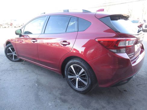 Used 2019 Subaru Impreza 2.0i Premium image 13