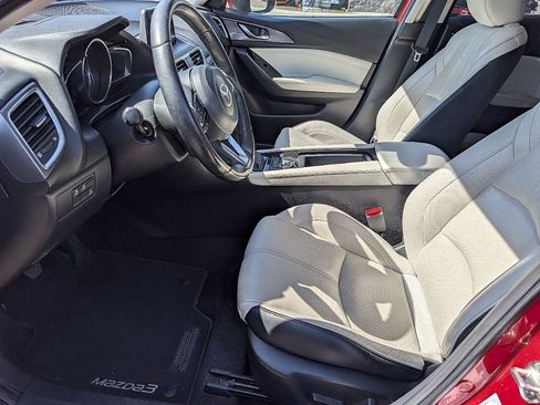 Used 2018 MAZDA MAZDA3 Grand Touring w/ Premium Equipment Package image 8