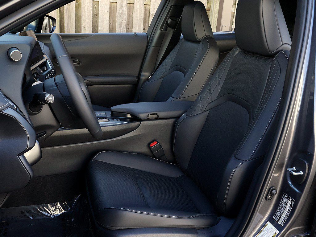 New 2026 Lexus UX 300h AWD w/ Accessory Package (2T) image 12
