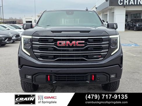 Used 2025 GMC Sierra 1500 AT4 w/ AT4 Premium Package AWD/4WD image 2
