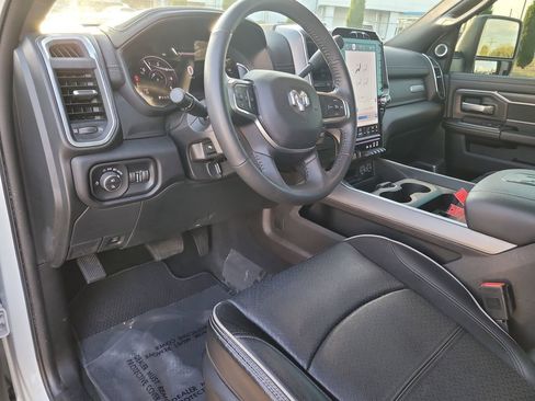 Used 2024 RAM 2500 Laramie w/ Night Edition image 17