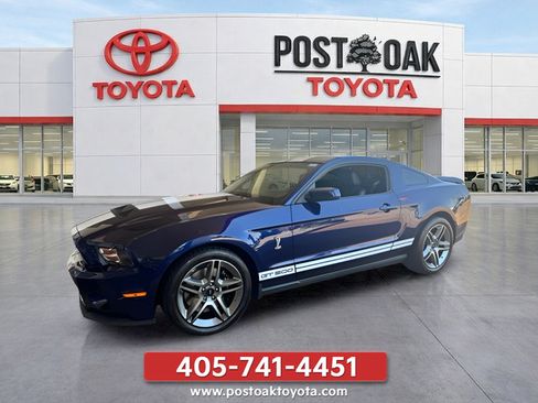 Used 2010 Ford Mustang Shelby GT500 RWD image 2
