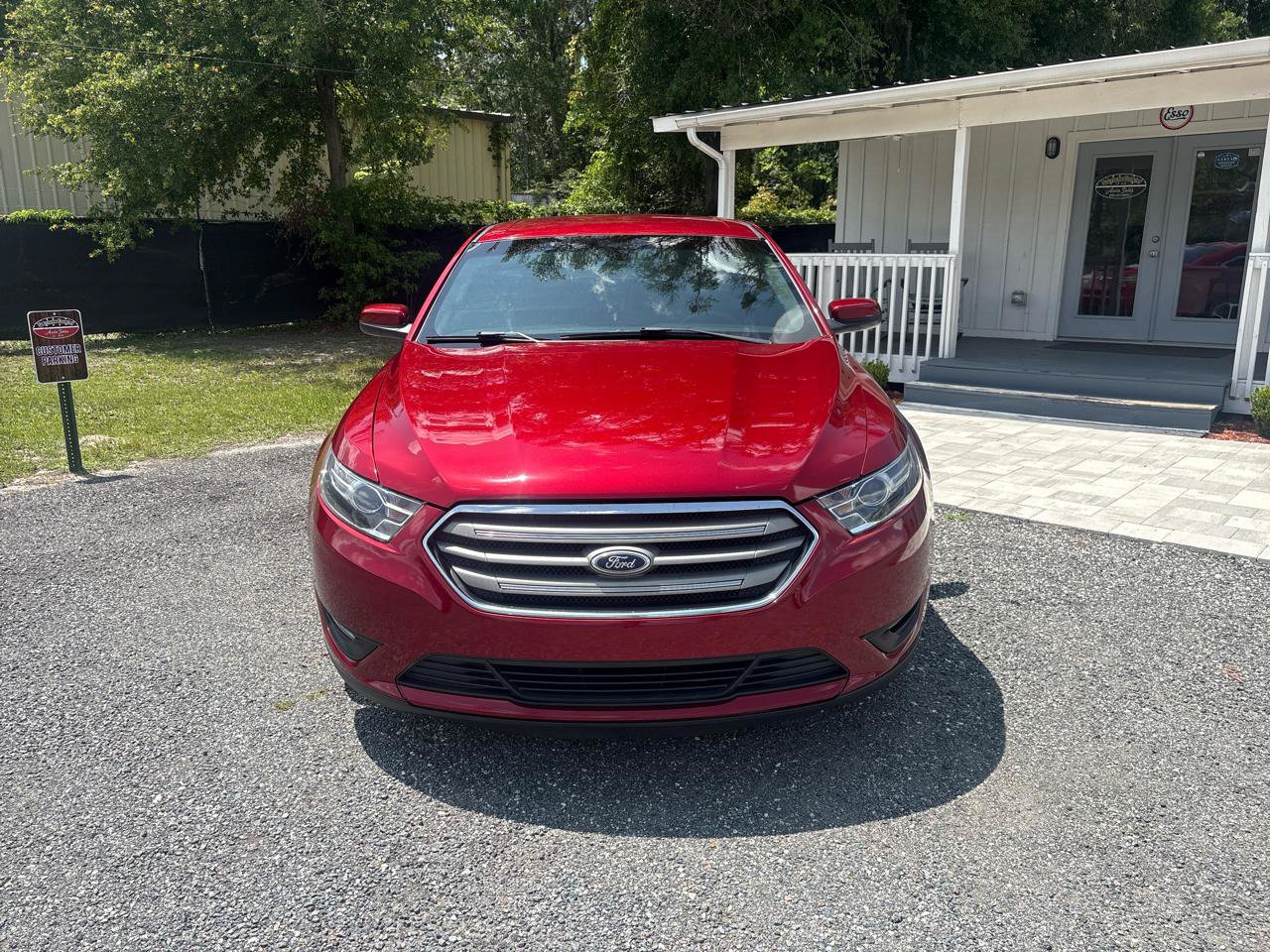 Used 2015 Ford Taurus SEL w/ Equipment Group 201A FWD image 7