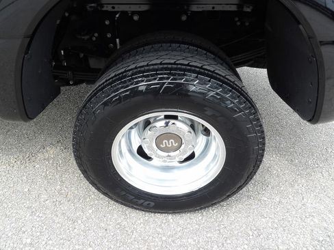 Used 2024 Ford F350 King Ranch w/ Chrome Package AWD/4WD image 58