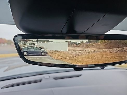 Used 2023 Cadillac Escalade Sport Platinum w/ LPO, ONYX Package image 24