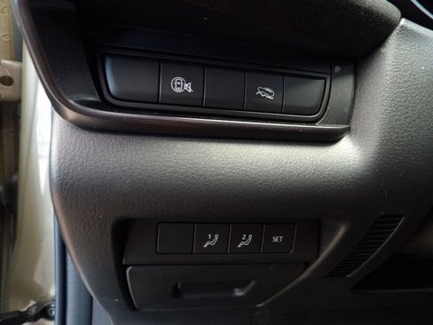 Used 2025 MAZDA CX-30 Carbon image 27