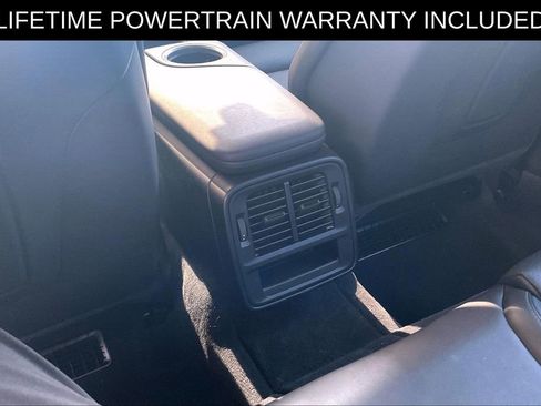 Used 2025 Porsche Taycan RWD image 22