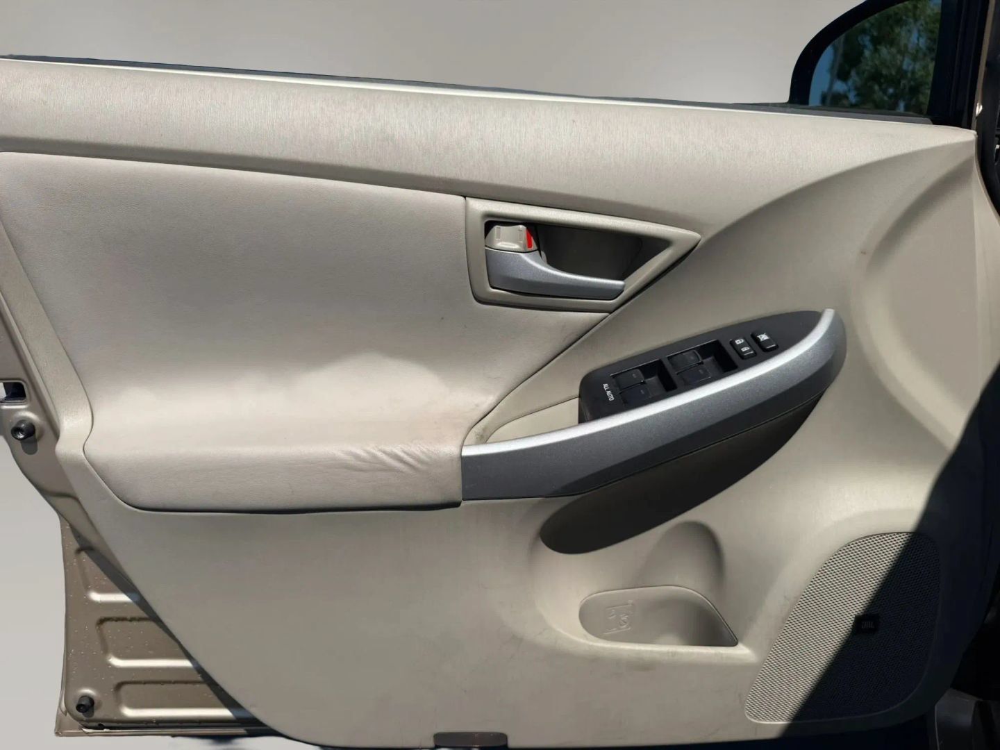 Used 2010 Toyota Prius Five FWD image 9