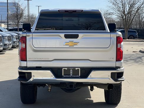 Used 2023 Chevrolet Silverado 2500 LTZ w/ LTZ Premium Package image 8