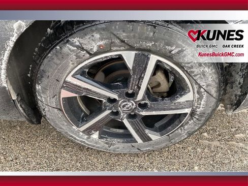 Used 2024 Nissan Sentra SV image 24