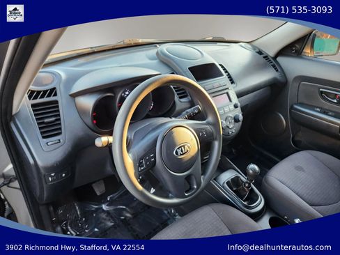 Used 2013 Kia Soul FWD image 21